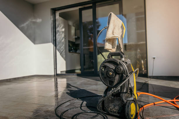 Best Pool Deck Cleaning  in Reinbeck, IA